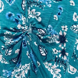 1 X ladies tunic top